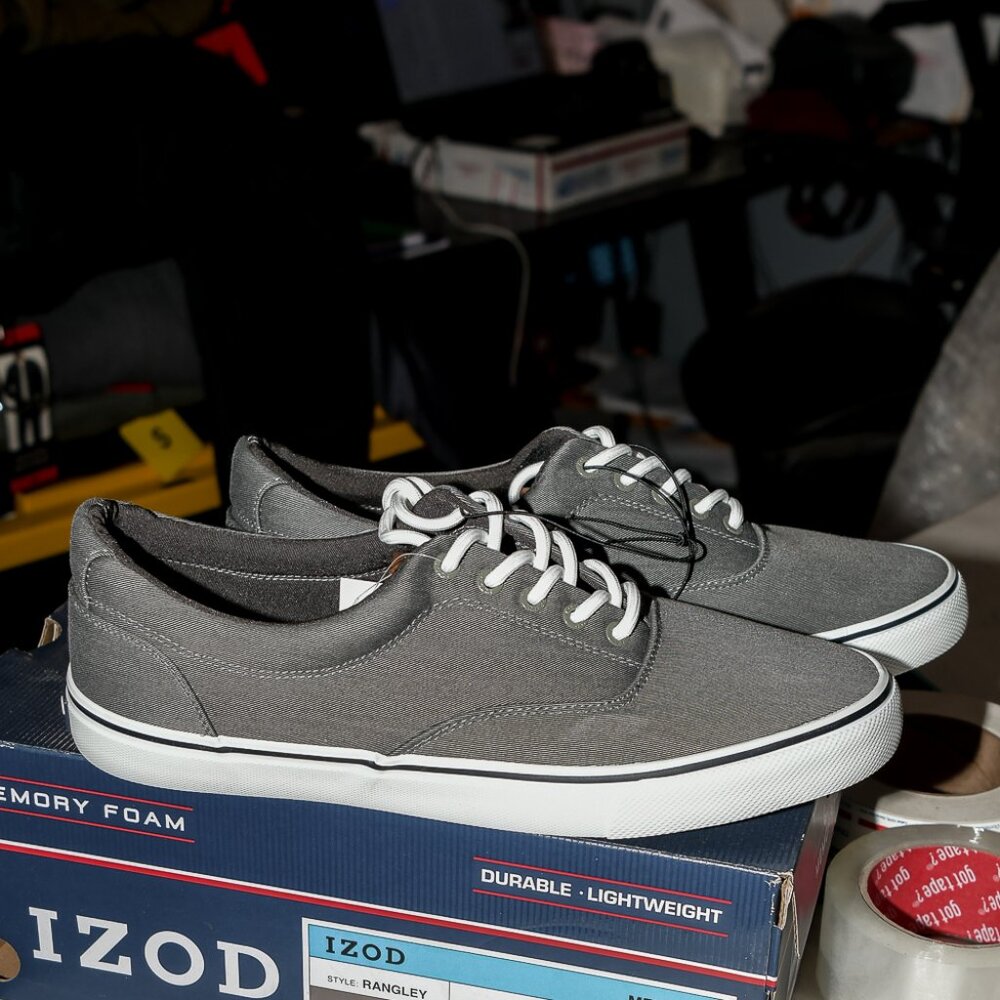 Izod Men's Canvas Shoe -Gray‎ - Picture 3 of 7